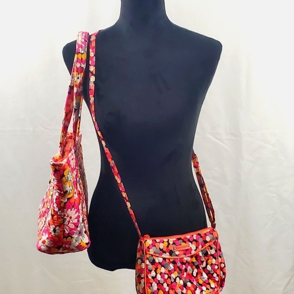 2-piece Set of Vera Bradley Matching Tote &‎ Crossbody Set. P55